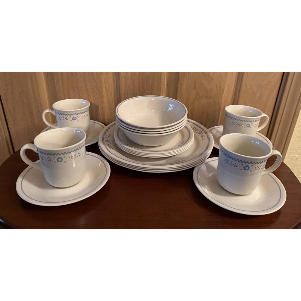 Corelle Vintage NEEDLEPOINT Dinnerware 20 Piece Set-Serves 4. New, Unused-Great!